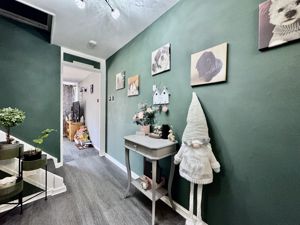 Photo 7- click for photo gallery